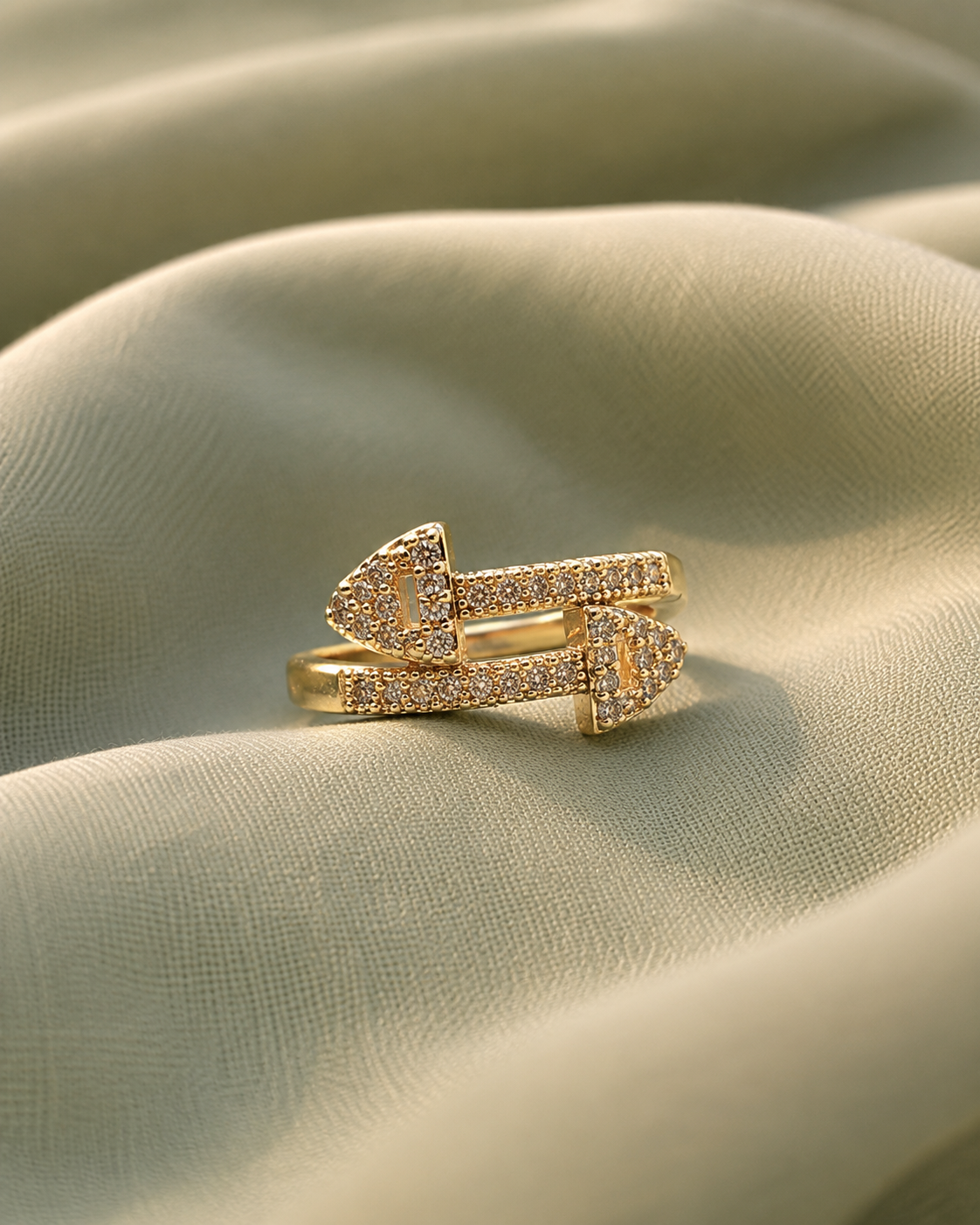 The Golden Bow Ring - Image 6